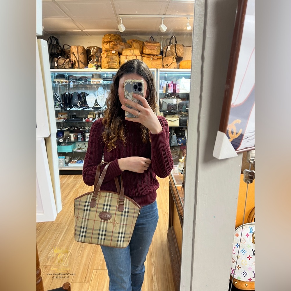 Burberry handbag - Picture 13 of 13